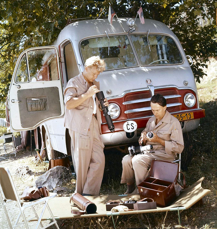           Tatra 805   .            .