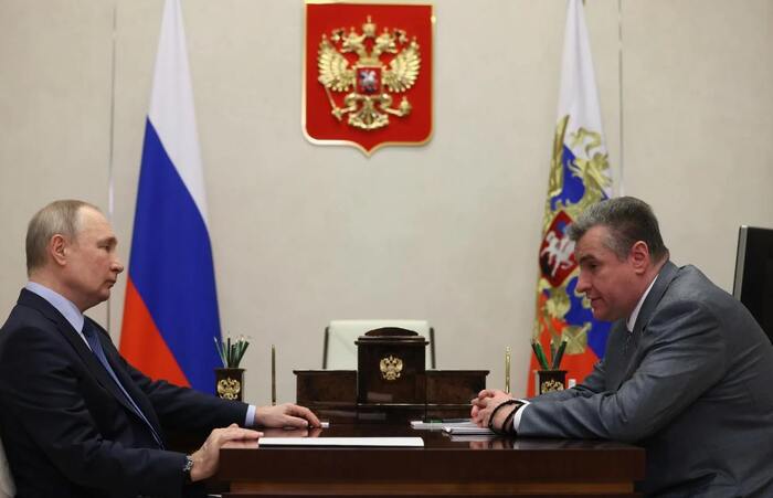 В Госдуме предложили изымать часть денег у банков в пользу малообеспеченных граждан