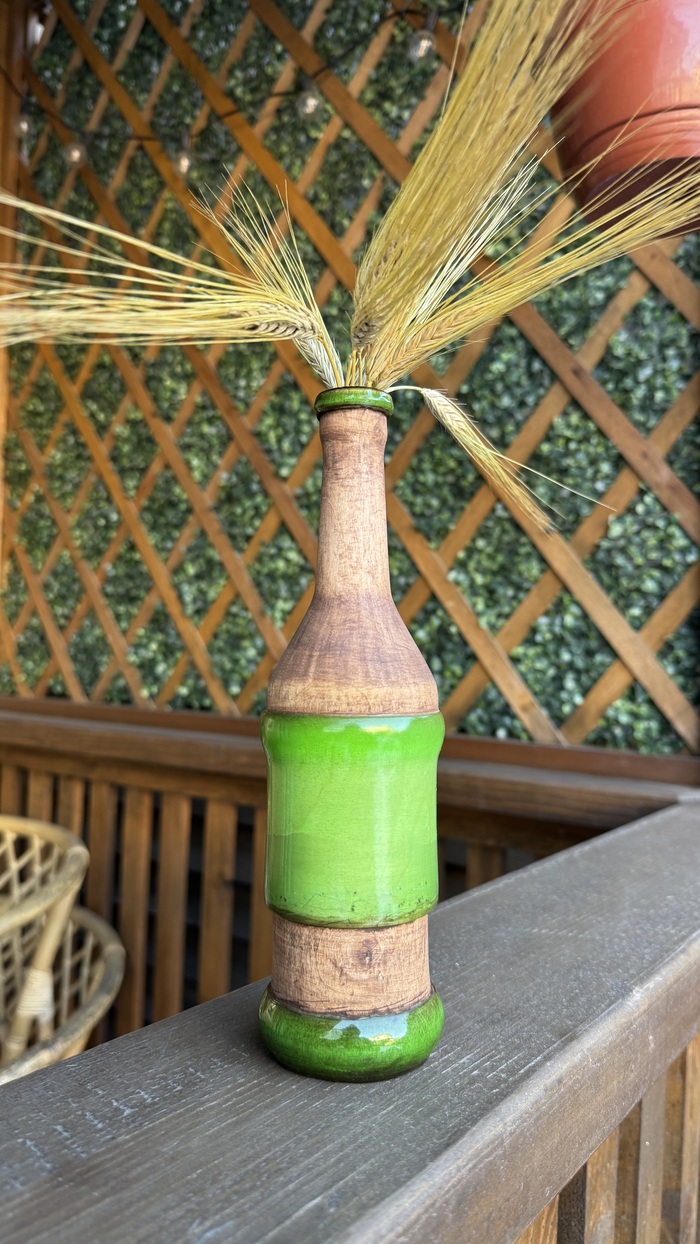   . -    -     ,      ,    