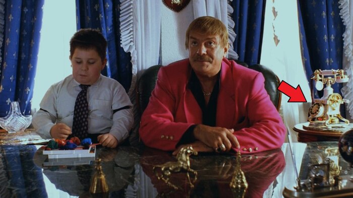         -,   1892 Eiffel Tower. ,       , , ,  .