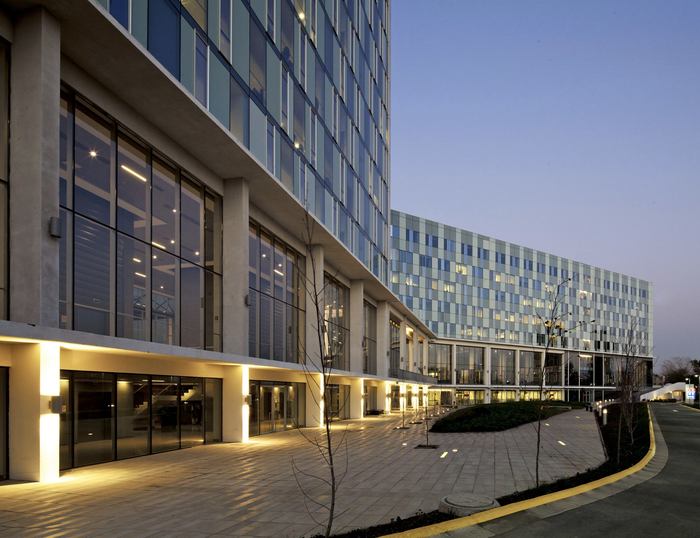 Clínica RedSalud Santiago (����. Bicentenario) ��� ����� � ����