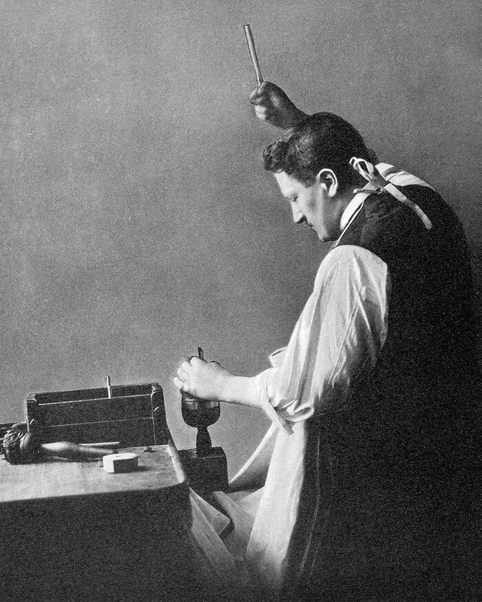 Момент истины - Джозеф Ашер готовится нанести тот самый удар