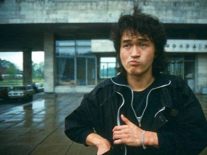 Виктор Цой на 5 Ленинградском рок-фестивале рядом с ЛДМ