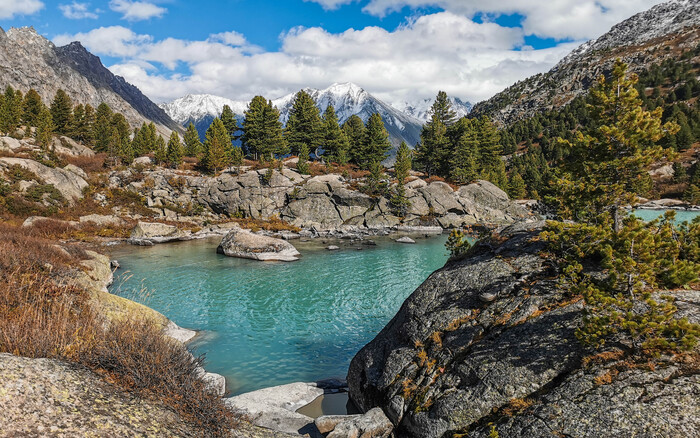 Сентябрь 2024. Озеро Дарашколь, нижнее Высота около 2100м. Мобильная фотография