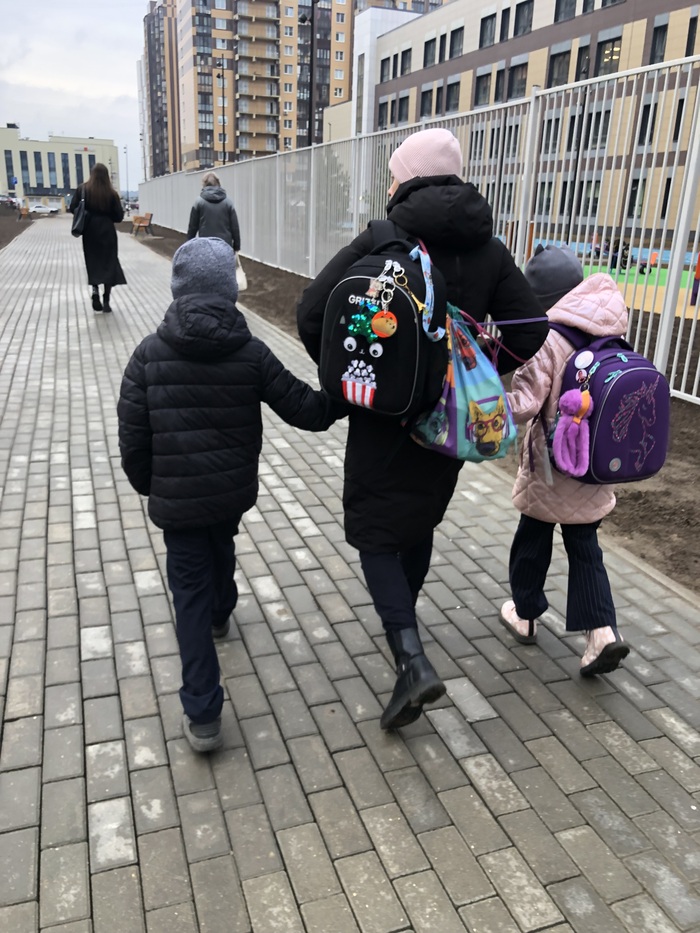 У кого-то рюкзак не такой уж и тяжёлый.