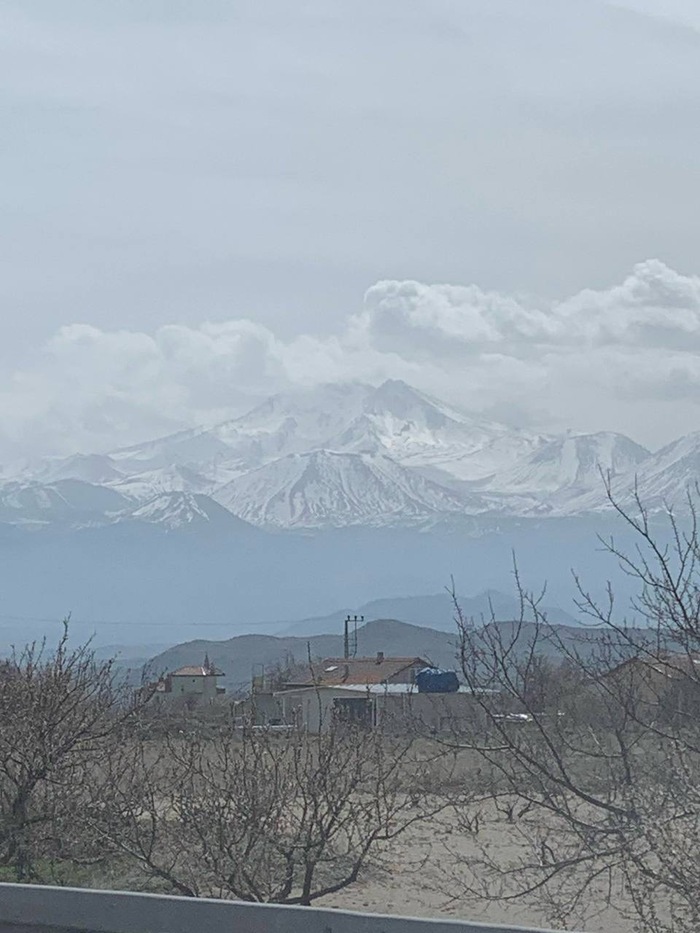 И видно вулканы