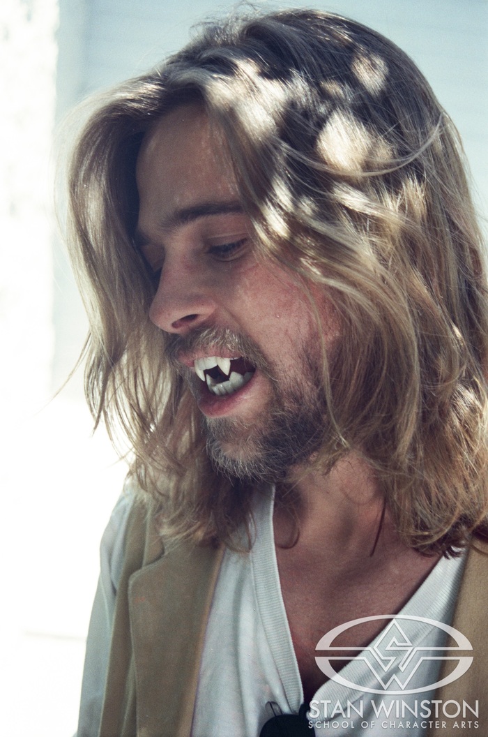 А так в него превращался Брэд Питт. Ещё и побриться потом заставили...