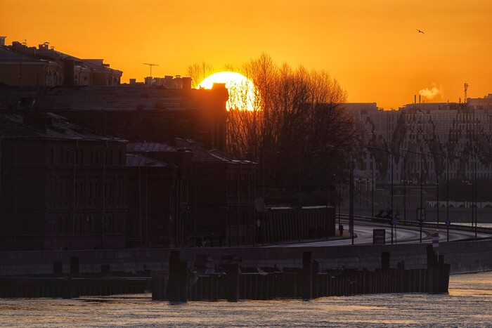 Петербургский восход....апрель
