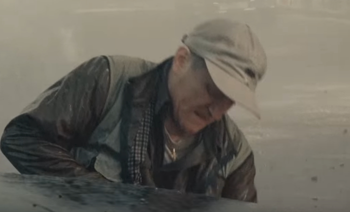 «Мда… На Руси, слава Богу, дураков лет на сто припасено»