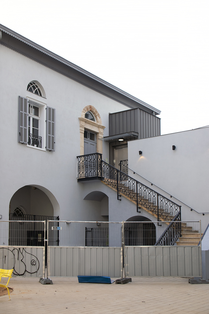 Здесь заканчивается реконструкция