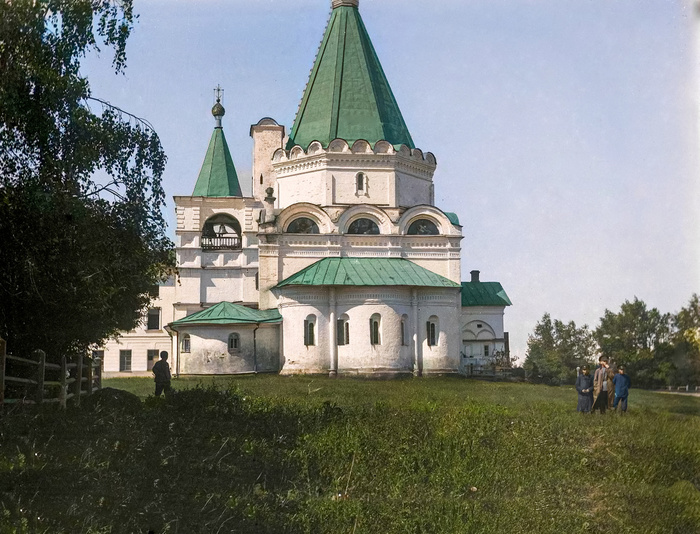 Автор: Живаго Александр Васильевич