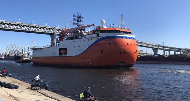 Ледостойкая самодвижущаяся платформа «Северный полюс»