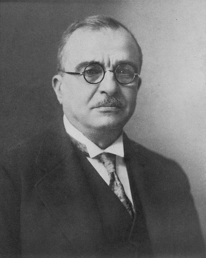  1940-       (), , ,   ,  , , , , 20 , , , 