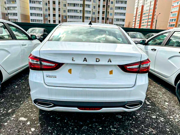 Проверил лично, реально ли сегодня купить базовую Весту за 1,24 млн руб, как в рекламе. Объехал 3 салона Лада и рассказываю Негатив, Лада, Жадность, Авто, Обман, Автомобилисты, Цены, Яндекс Дзен (ссылка), Длиннопост
