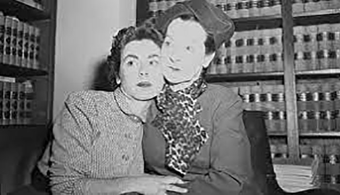 Джудит Коплон с матерью.