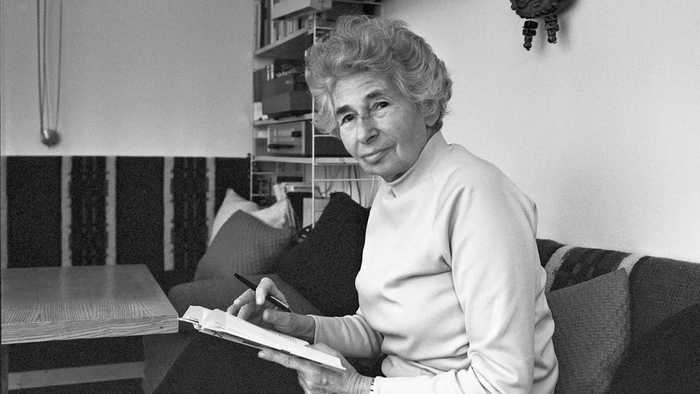 Урсула Кучински , также известная как Рут Вернер, Урсула Бертон и Урсула Гамбургер (Фото Andree / ullstein bild via Getty Images)