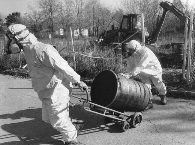 Лав-Канал: «Город смерти» на химической свалке Катастрофа, 20 век, История (наука), Длиннопост Лав-Канал: «Город смерти» на химической свалке Катастрофа, 20 век, История (наука), Длиннопост