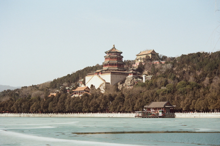 Летний дворец в Пекине. Rikenon P 50/2, Kodak Portra 160