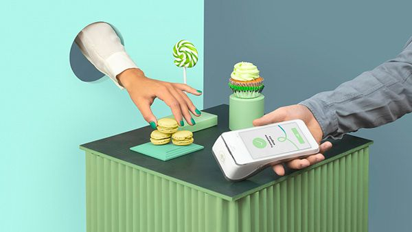 Сегодня многие банки предоставляют качественный сервис, при этом клиенты уже не тратят свои средства на многие опции. Пользователь точно знает: выпуск будет - 0 рублей, а как такового обслуживания бесплатно добиться будет легче всего.