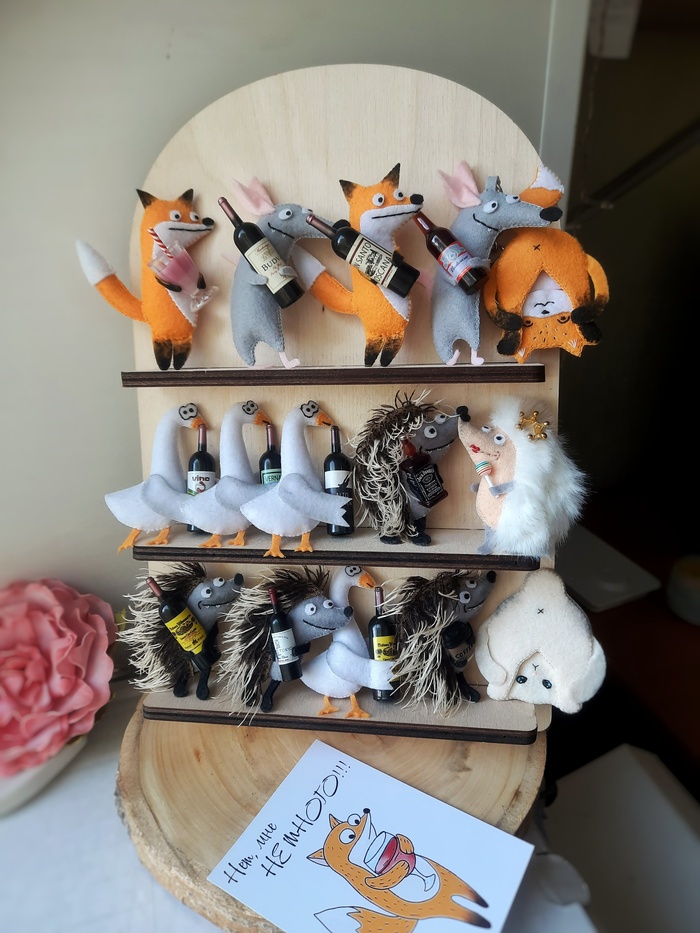 Броши и магниты сшиты из фетра. 5 -7 см