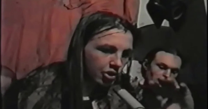 Ответ на пост «Назовите фильм который вы сперва посчитали шедевром, а потом поняли, что это шедевр?» Эмоции, Внутренний диалог, 12 стульев, Фильмы, Волна постов, Мат, Ответ на пост