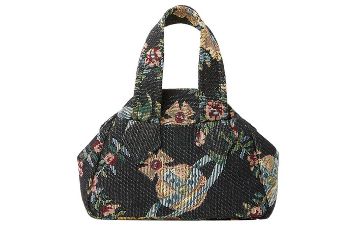 :: Brand : Vivienne Westwood vintage , London