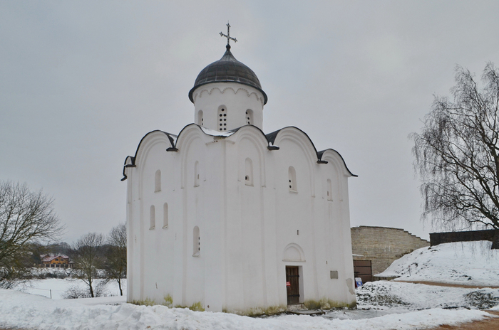 Храм Георгия Победоносца. Фото 2020 года. Сейчас церковь закрыта лесами.