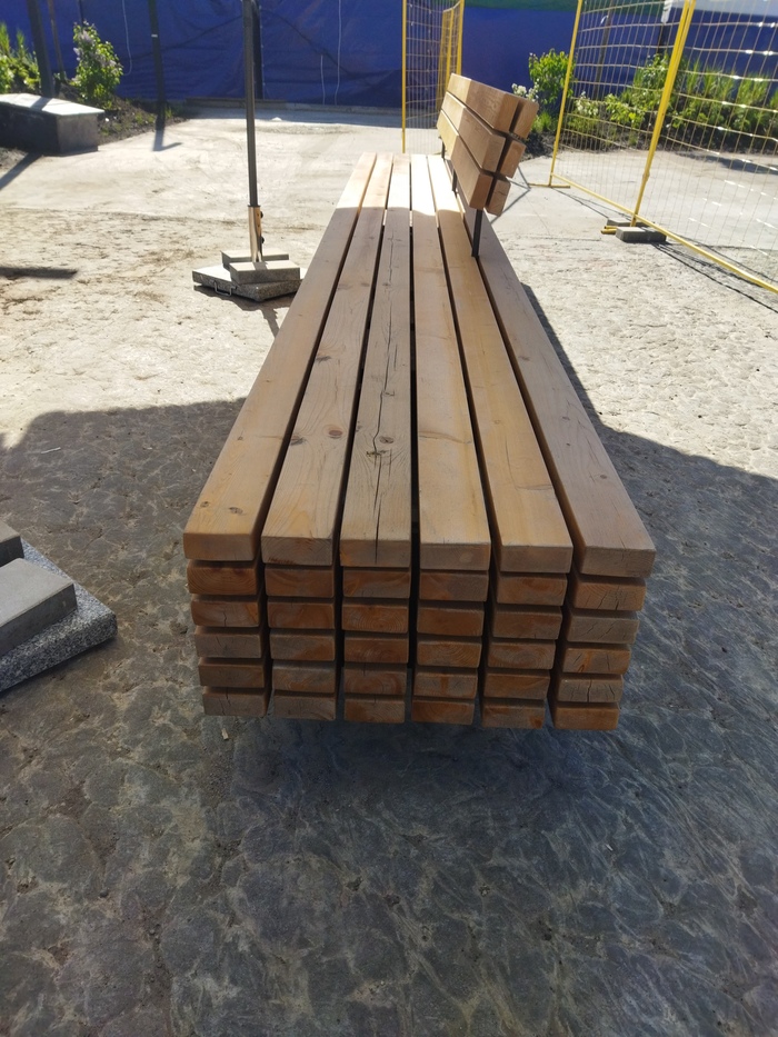 Это что за ... ? Скамейки, Казань, Длиннопост