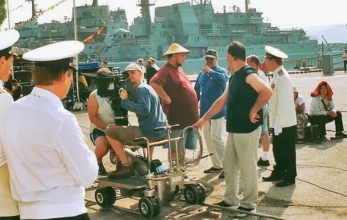 Как снимали фильм 72 метра: кадры со съемок и 15 интересных фактов о фильме 72 метра, Фильмы, Российское кино, 2000-е, Подводная лодка, Курск, Актеры и актрисы, Андрей Краско, Море, Яндекс Дзен (ссылка), Длиннопост Как снимали фильм 72 метра: кадры со съемок и 15 интересных фактов о фильме 72 метра, Фильмы, Российское кино, 2000-е, Подводная лодка, Курск, Актеры и актрисы, Андрей Краско, Море, Яндекс Дзен (ссылка), Длиннопост