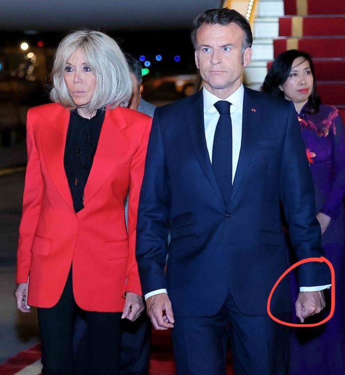 Злится товарищ.