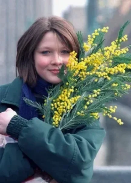 Интересные фотографии 90 -х (часть 115) 90-е, Детство 90-х, Ностальгия, Знаменитости, Эпоха, Фотография, Нонна Мордюкова, Римма Маркова, Modern Talking, Иван Демидов, Леонид Куравлев, Михаил Пуговкин, Юрий Яковлев, Старые песни о главном, Юрий Хой, Жанна Фриске, Чак Норрис, Джуна Давиташвили, Юрий Гагарин, Линда, Длиннопост