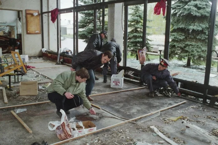 Интересные фотографии 90 -х (часть 115) 90-е, Детство 90-х, Ностальгия, Знаменитости, Эпоха, Фотография, Нонна Мордюкова, Римма Маркова, Modern Talking, Иван Демидов, Леонид Куравлев, Михаил Пуговкин, Юрий Яковлев, Старые песни о главном, Юрий Хой, Жанна Фриске, Чак Норрис, Джуна Давиташвили, Юрий Гагарин, Линда, Длиннопост