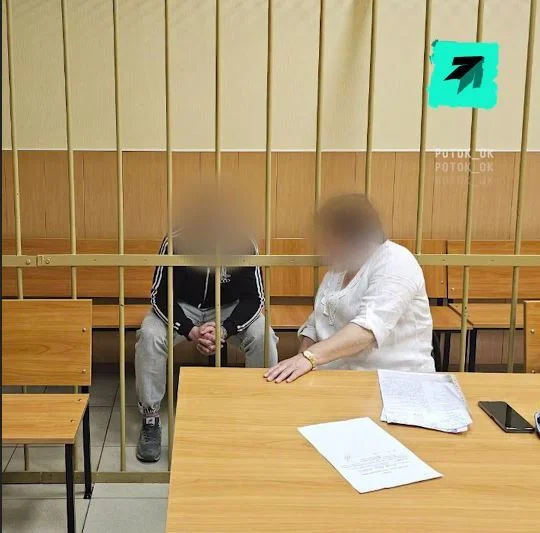 Трое из «Русской общины» похитили экс-соратника, избили и угрожали изнасиловать дубинкой. Подозреваемых отправили в СИЗО Русская Община (общественная организация), Негатив, Избиение, Насилие, Нападение, Текст