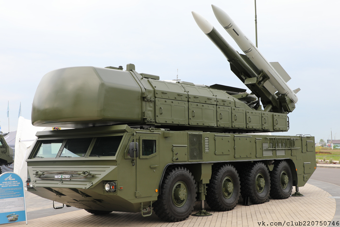 Самоходная огневая установка 9А310МБ2К из состава ЗРК "Бук-МБ2К"