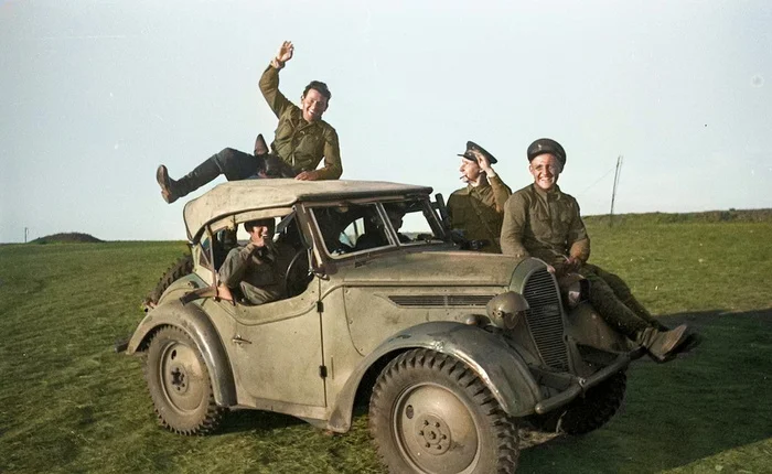 Интересные снимки различных военных конфликтов ХХ века. 20 раскрашенных фотографий 20 век, Историческое фото, Военная история, Военные, Война, Старое фото, Фотография, Колоризация, Длиннопост