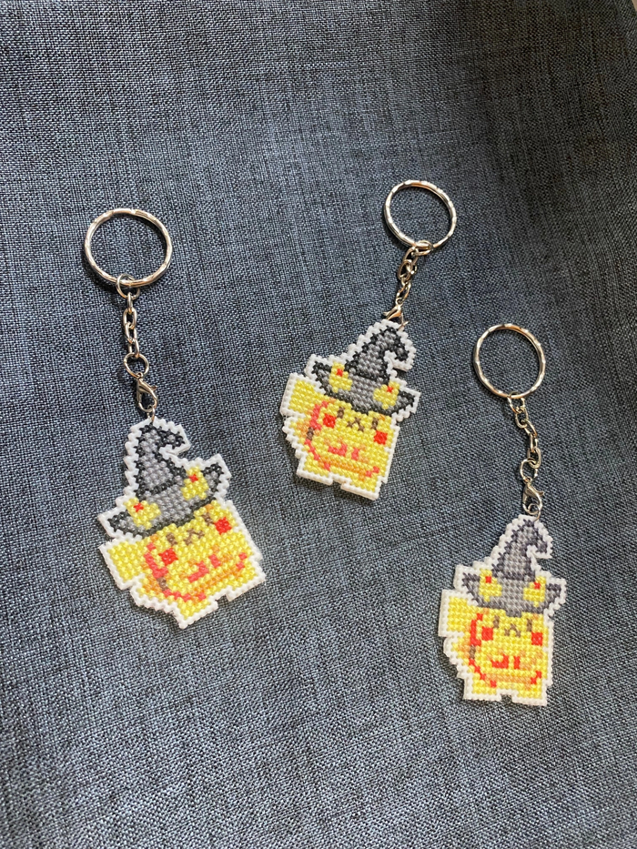 Вышивка крестиком на пластиковой канве