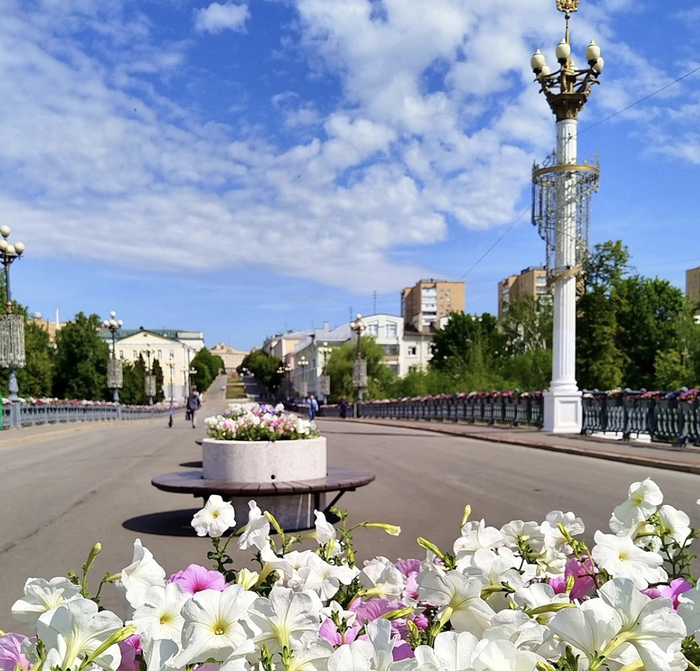 Жаркая погода движется на Орел