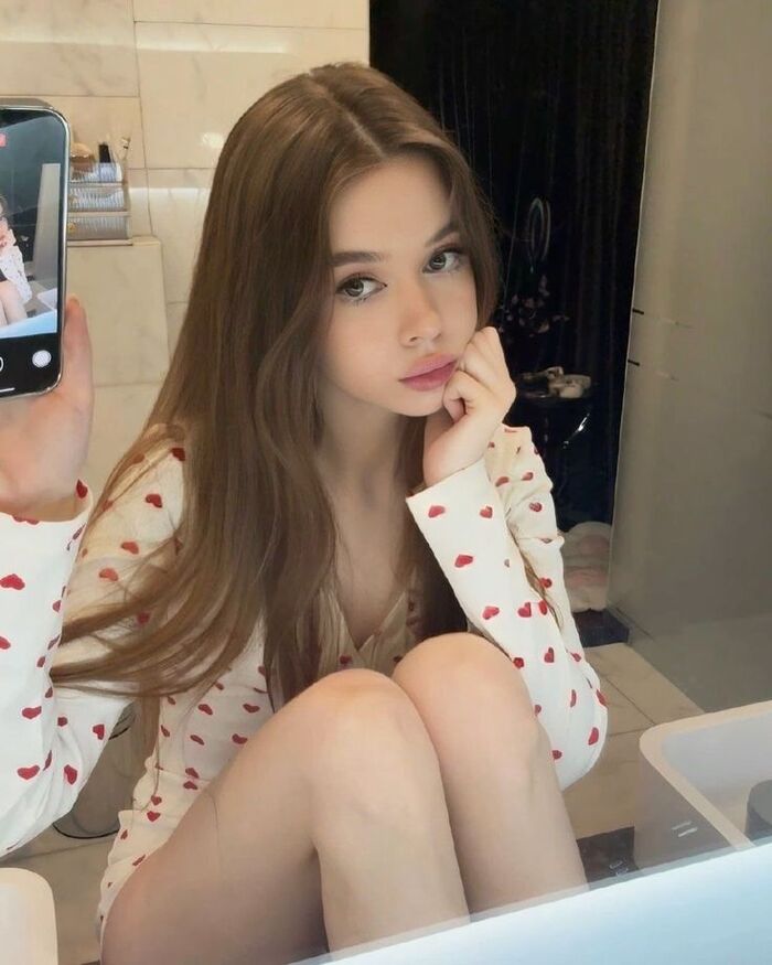 Анна Золотарёва бывшая девушка scanplug`а