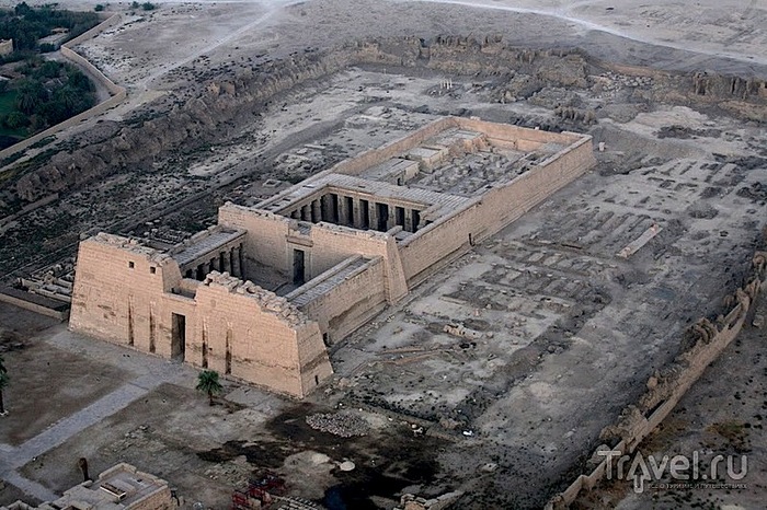 Храм Рамсеса III