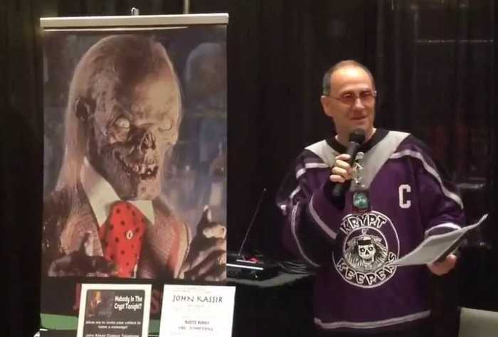 Джон Кассир - голос хранителя склепа