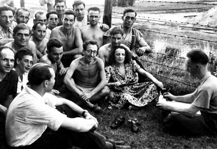 12 редких исторических фотографий известных людей прошлого, дополненных интересными фактами, на которые непременно нужно взглянуть Познавательно, Факты, Страны, Фотография, Женщины, Мужчины, Знаменитости, Прошлое, География, Вокруг света, США, Европа, 20 век, Длиннопост