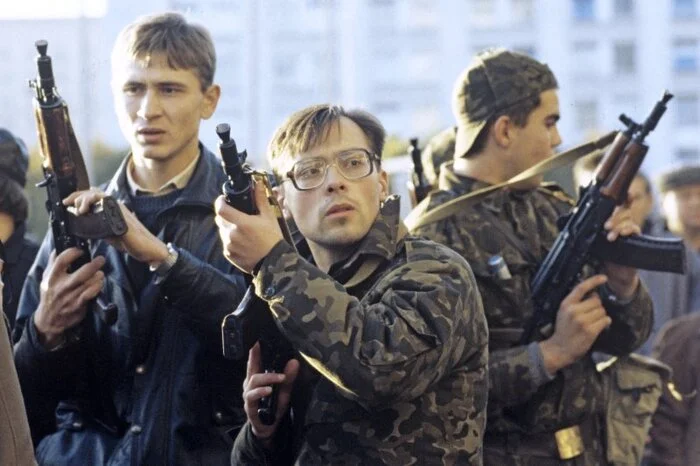 Интересные фотографии 90 -х (часть 115) 90-е, Детство 90-х, Ностальгия, Знаменитости, Эпоха, Фотография, Нонна Мордюкова, Римма Маркова, Modern Talking, Иван Демидов, Леонид Куравлев, Михаил Пуговкин, Юрий Яковлев, Старые песни о главном, Юрий Хой, Жанна Фриске, Чак Норрис, Джуна Давиташвили, Юрий Гагарин, Линда, Длиннопост