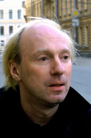 «Его обворовывали друзья и предал сын, ради которого он жил»: как умирал забытый гений советского экрана... Советские актеры, Актеры и актрисы, Автор, Фото со съемок, Знаменитости, Советское кино, Экранизация, Биография, Театр, Трагедия, Негатив, СССР, Фильмы, Длиннопост, Telegram (ссылка), Прощание, Судьба, Память, Фильмы 80-х