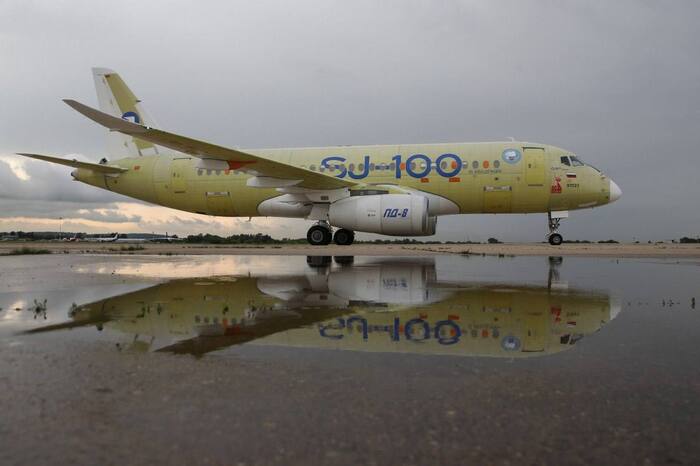 Отечественный Superjet с двигателями ПД-8 совершил первый дальний перелет через Россию