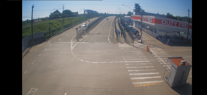 Веб-камера расположенная на въезде на КПП Псоу со стороны России.