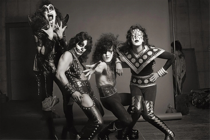 Kiss. -, 1975.