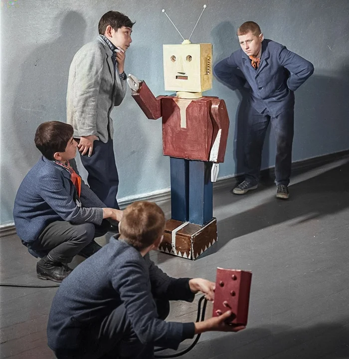 Подборка простых и потрясающих фотографий эпохи СССР. 20 раскрашенных фотографий. Часть 26 20 век, Старое фото, Фотография, СССР, Детство в СССР, 60-е, 70-е, 80-е, 50-е, Колоризация, Длиннопост