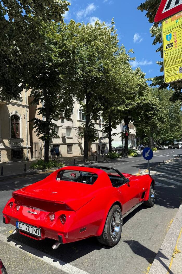 Chevrolet Corvette 3-го поколения