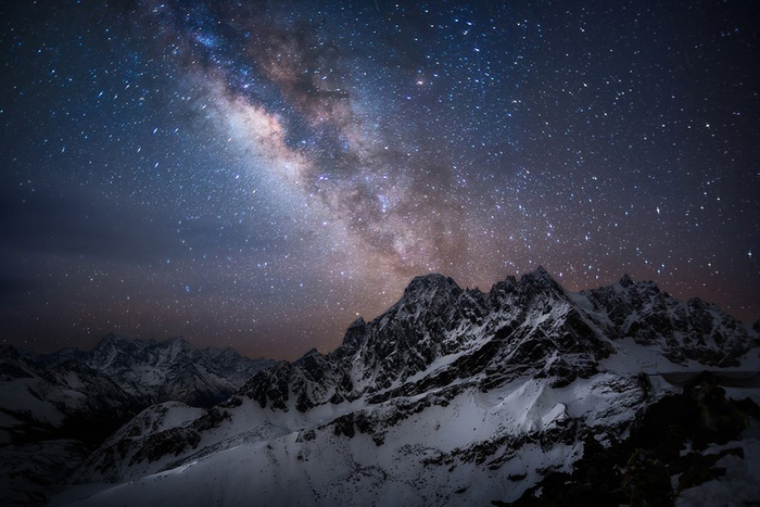 Млечный Путь над Эверестом.