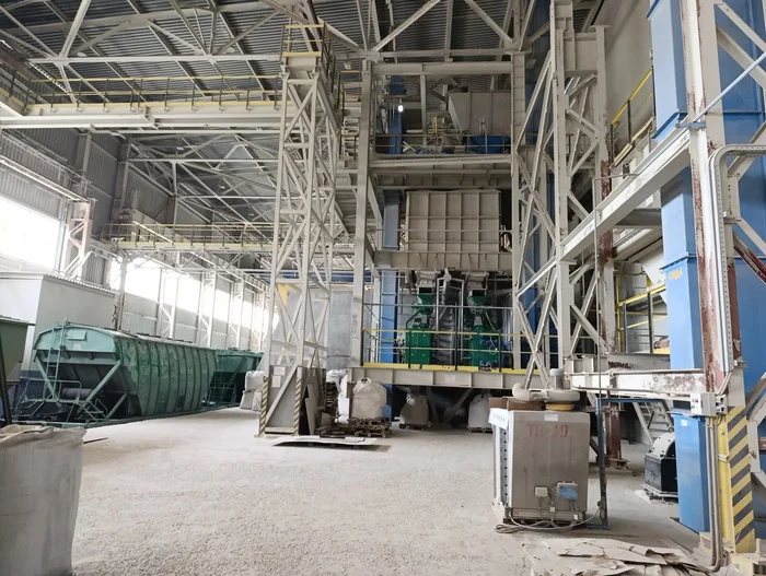 Как делают стеклянные бутылки Чистомэн, Туризм, Стеклотара, Упаковка, Производство, Видео, Вертикальное видео, Короткие видео, Длиннопост